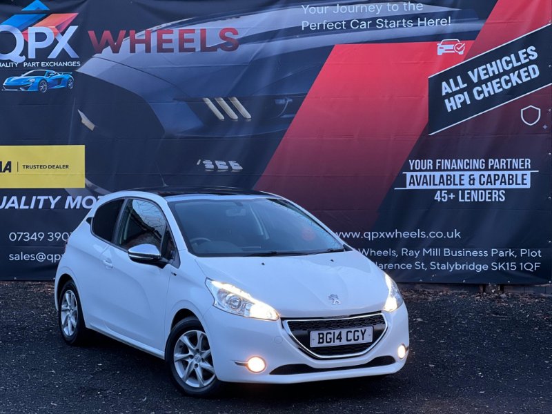 2014 2014 Peugeot 208 1.6 e-HDi Style Euro 5 (s/s) 3dr Body: photo