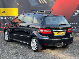 /photos/12598/92f0ccc7-e995-4323-b255-3a464ab5dd91_i320x240.jpg